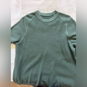 Men’s lululemon sweater. Worn once.